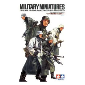 1/35 German Assault Infantry with Winter Gear