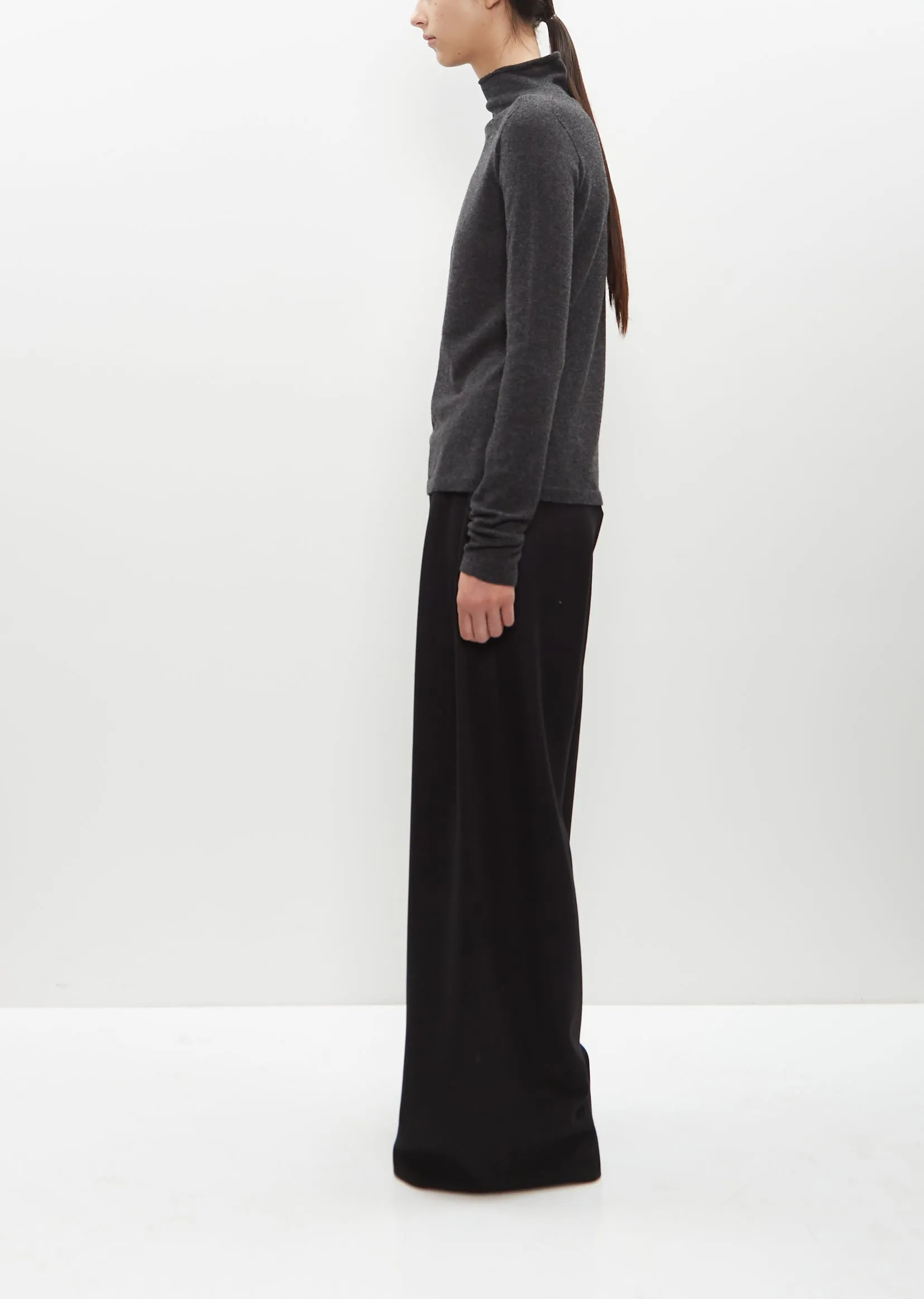 Cashmere Ilmo Top — Enzyme Black