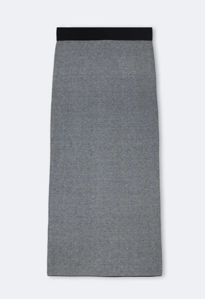 Choice Knitted Straight Cut Solid Skirt Black