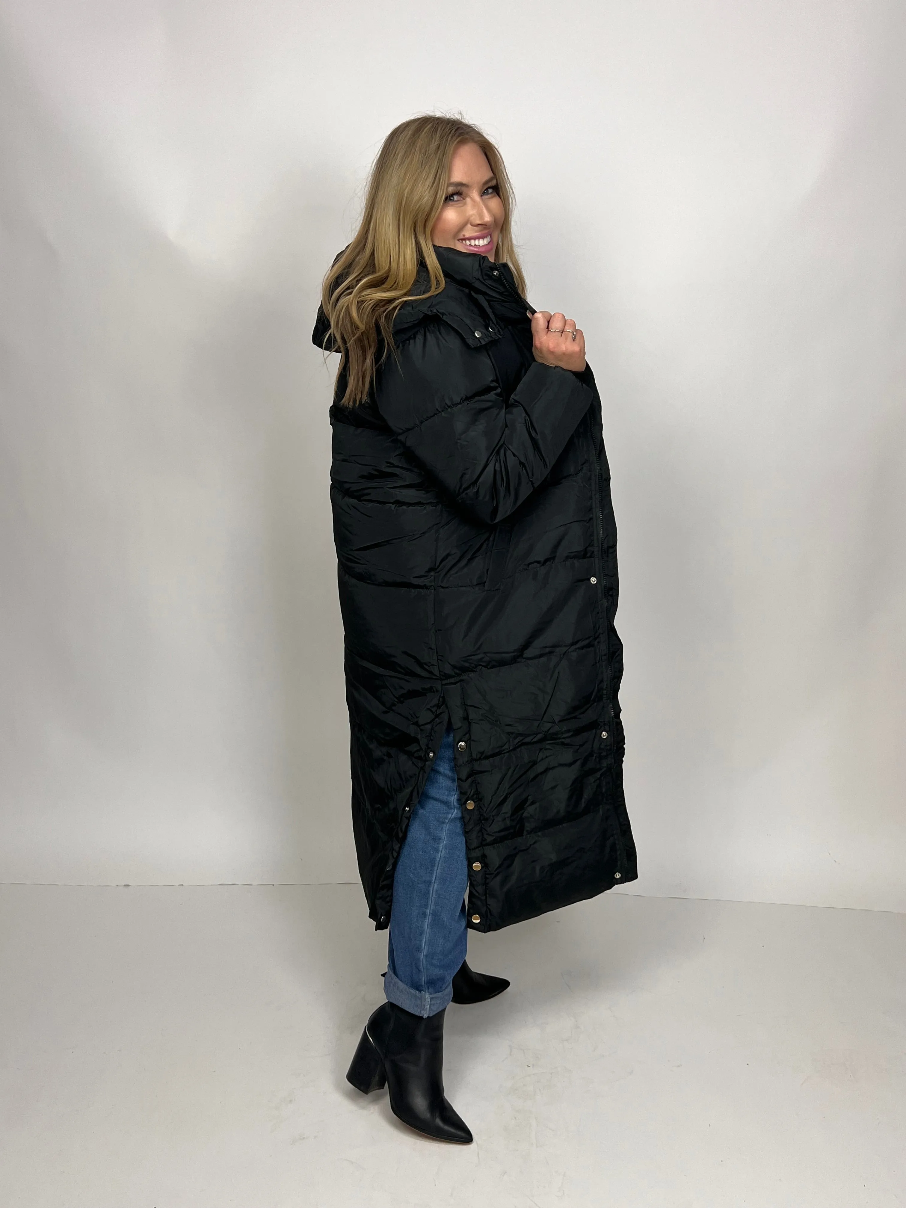 NIKKI MAX PUFFA COAT