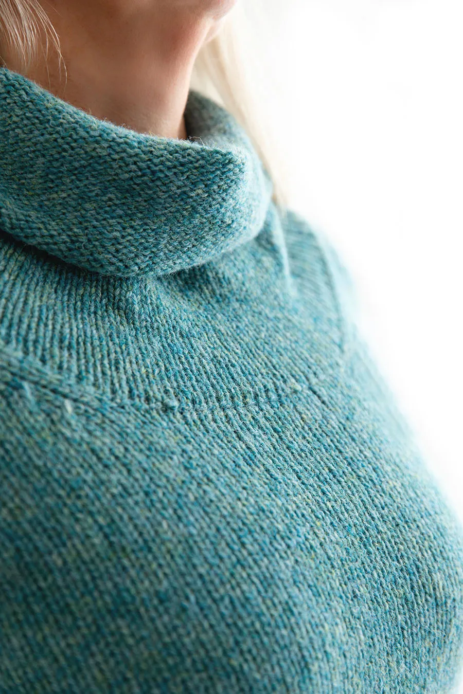 Womens Chunky Cowl neck jumper - light teal